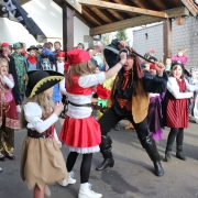 prinzenbegleitung_20140511_1092278110
