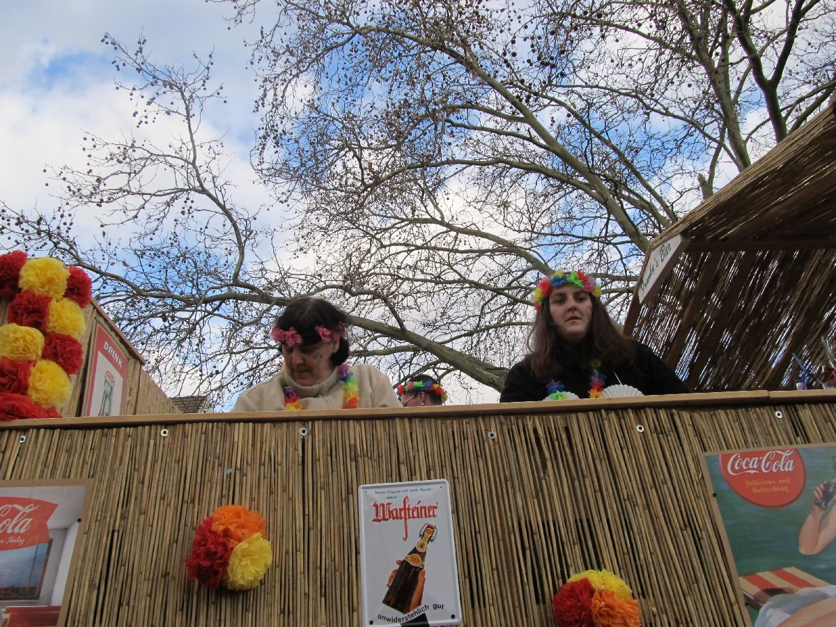 rosenmontagszug_20120221_1406840068